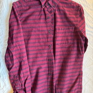 Old Navy Men’s Red and Black Striped Button-Down Shirt